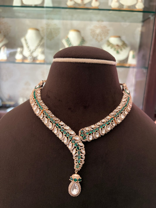 MS(748)V shape, Polki necklace