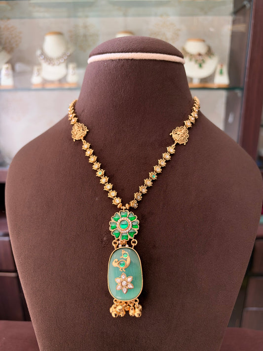 GT(538)Vani gold look pendant set with monalisa stone