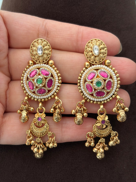 SL(560)Rukmini gold look necklace set