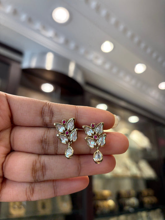 Polki necklace in antique finish