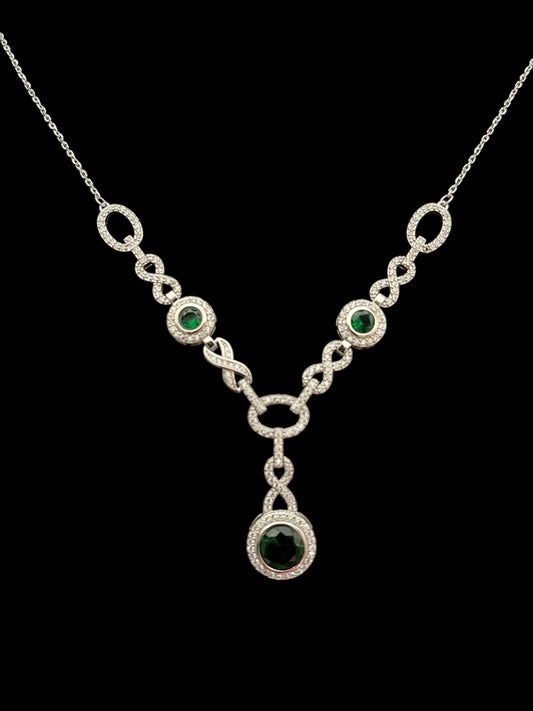 Elegant 925 silver hallmark pendant set with emerald