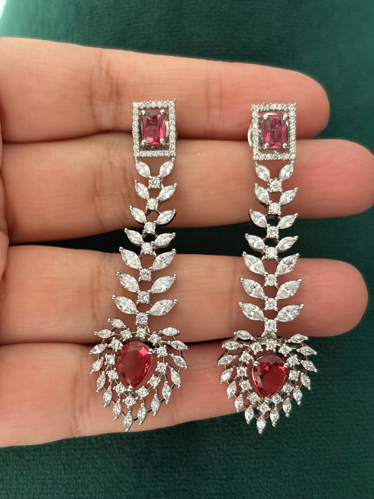 AR(550)Eugincd V shape necklace