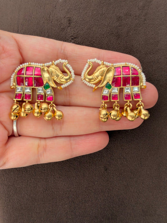 GT(516)Gauri gold look pendant set with takkar work