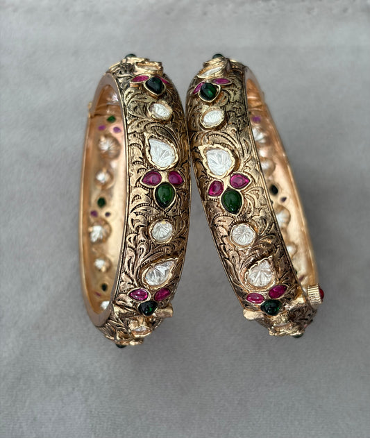 CD(777)Karnavati antique openable Polki bangle