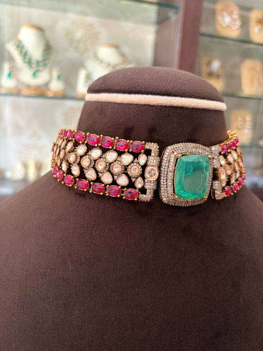 Alexandra antique necklace set