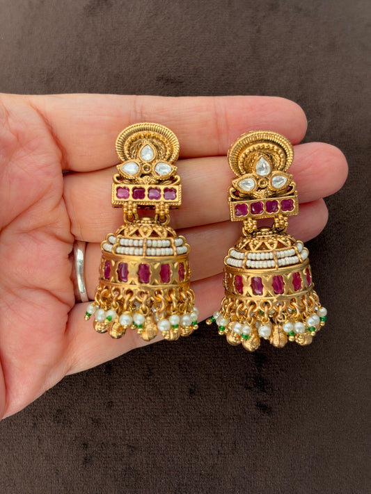 SV(1150)Maitreyi gold look long necklace