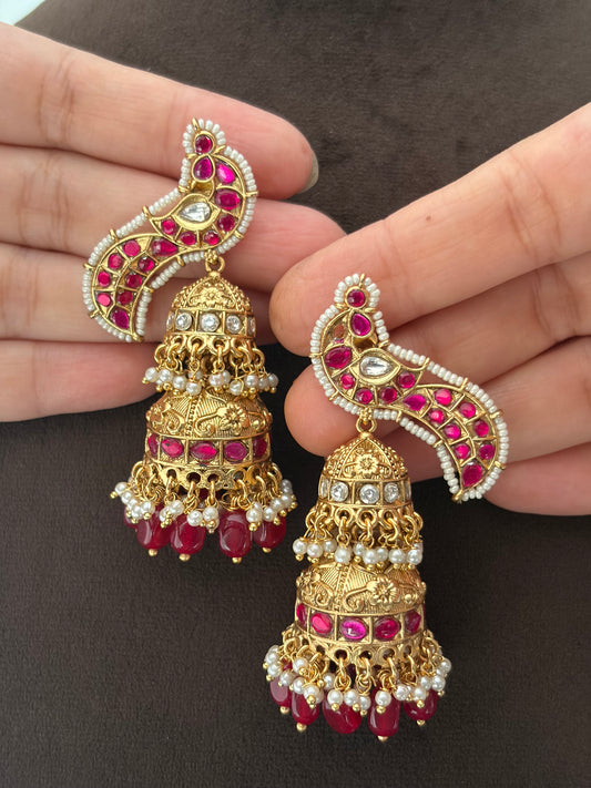 GT(310)Vaijayanti gold look earrings
