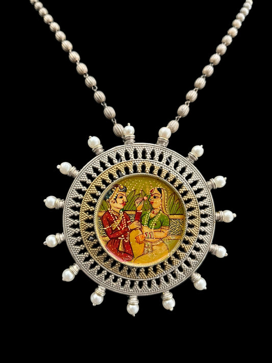 Oxidise pendant with long chain