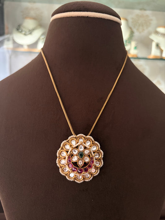 MS(442)Layla Jadau pendant set