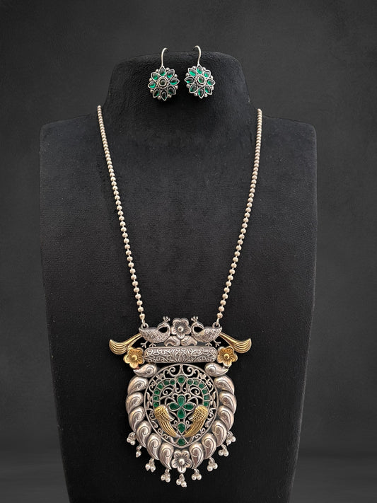 Oxidised Pendent set with long chain