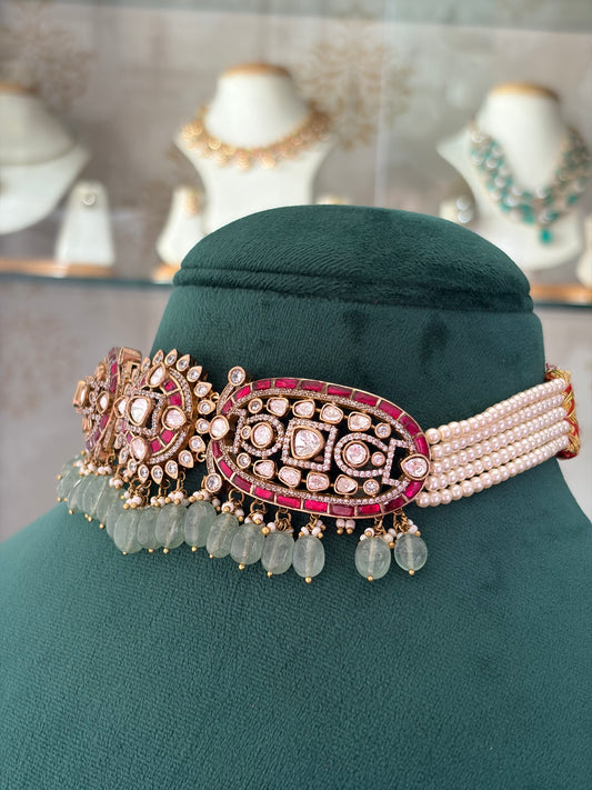 CH(1495)Victorian polish fusion choker
