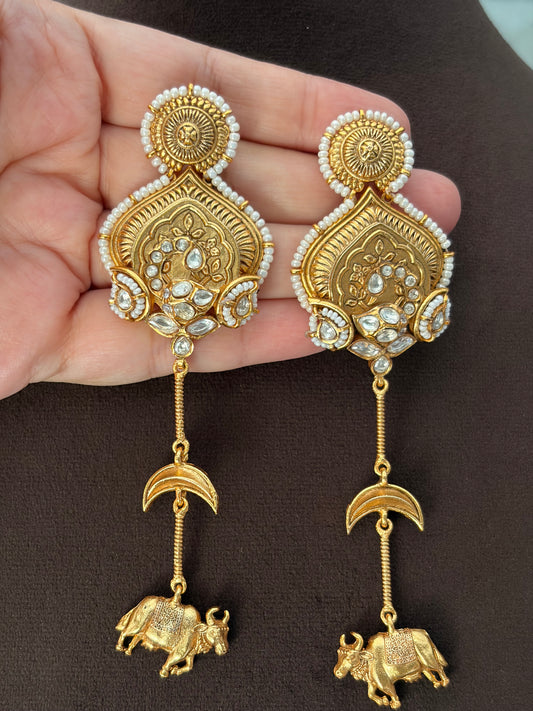 MF(310)Mahika gold plated earrings