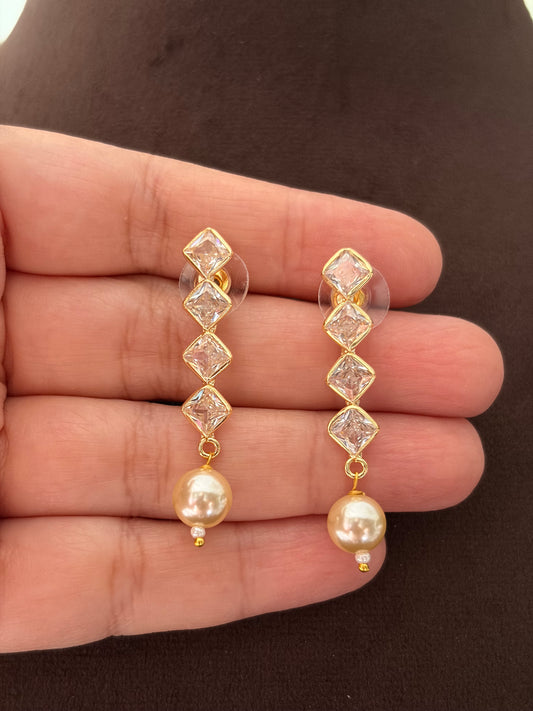 (562)Anika Cz beads mala
