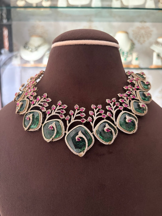 CH(1922)Emilia designer necklace set