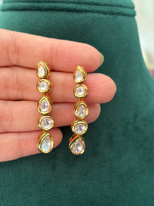 AR(383)Single line Kundan necklace