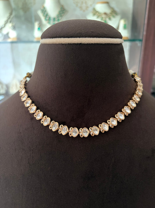 Av(392)single line Polki necklace