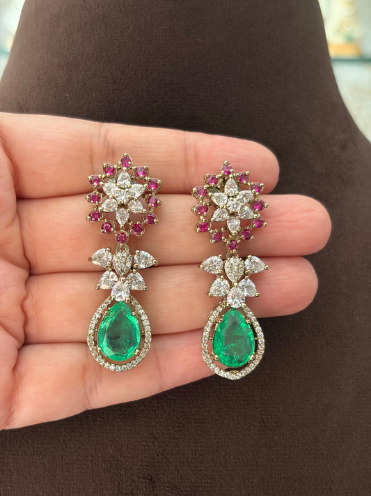 CH(541)Emilia antique necklace set