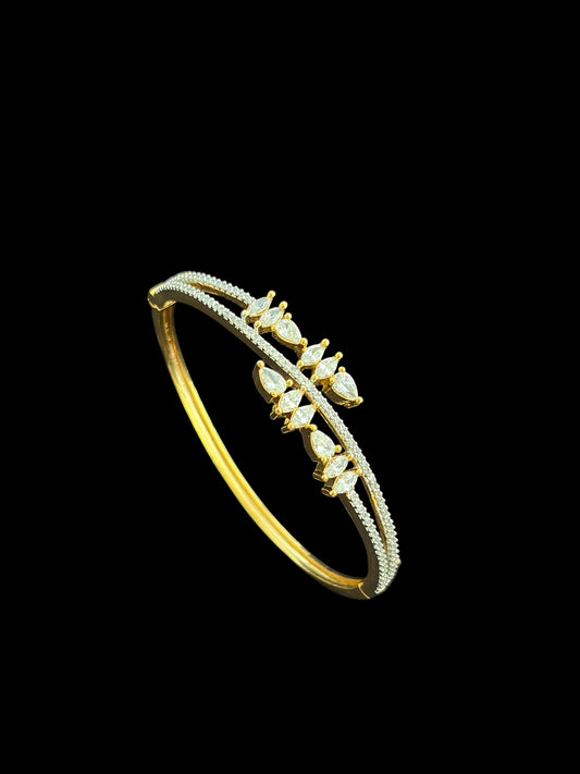 AD openable bracelet