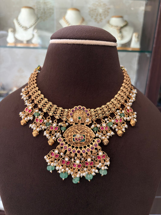 SL(870)Prarthana gold look necklace set