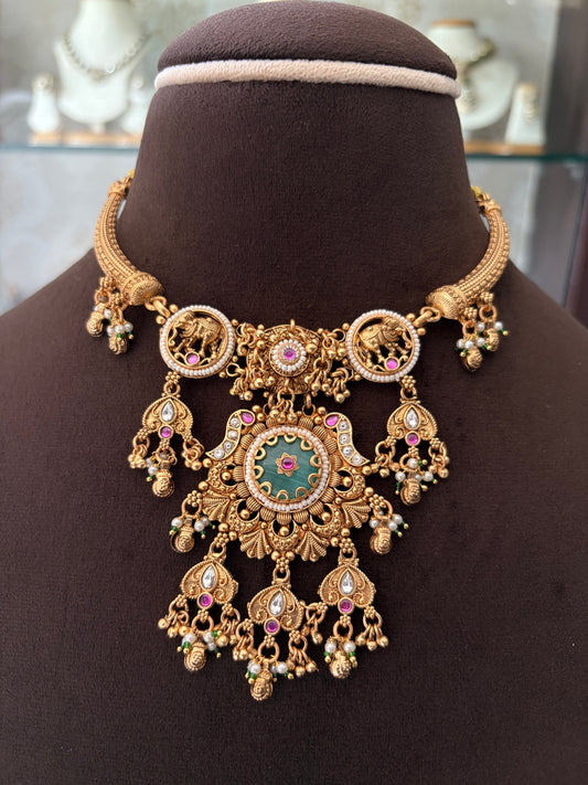 SL(410)Veda heritage gold look necklace set