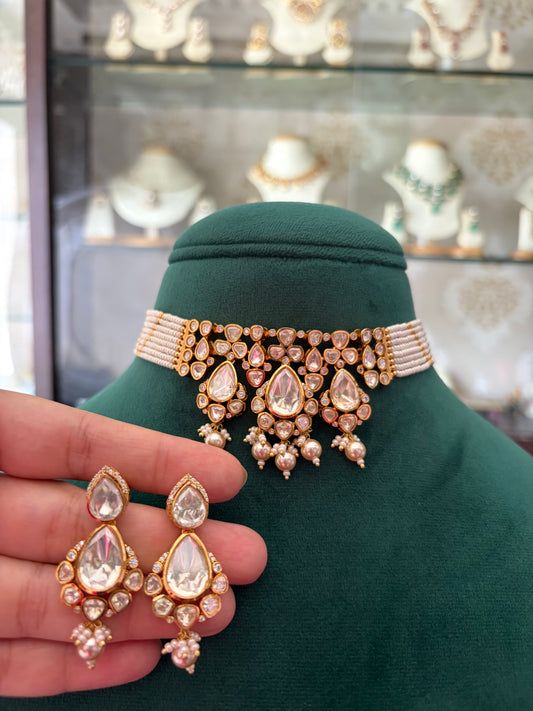 AR(1228)Gold plated moissanite choker