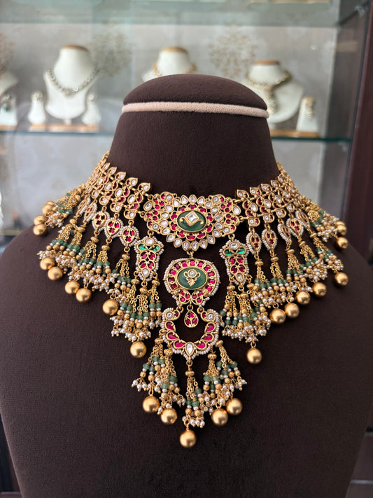 GT(1957)Mridula gold look takker necklace set