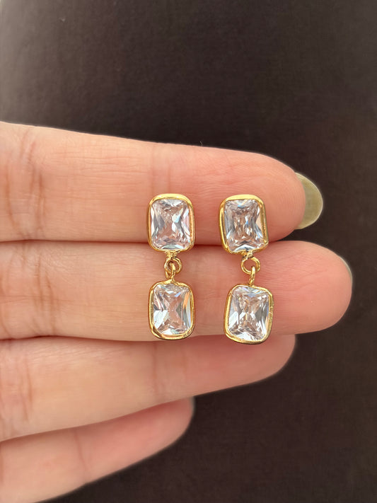 Av(142)Maya minimal pendant set